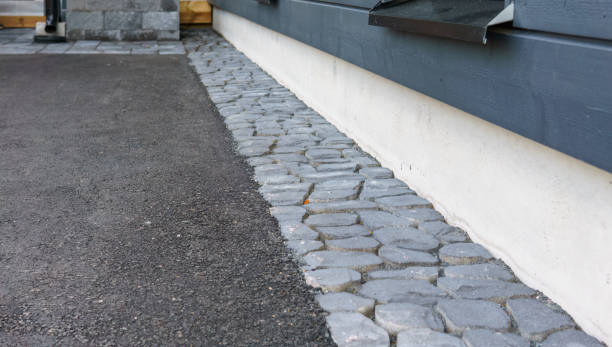 Best Custom Driveway Pavers  in Dysart, IA