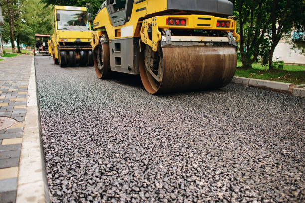 Best Commercial Driveway Pavers  in Dysart, IA